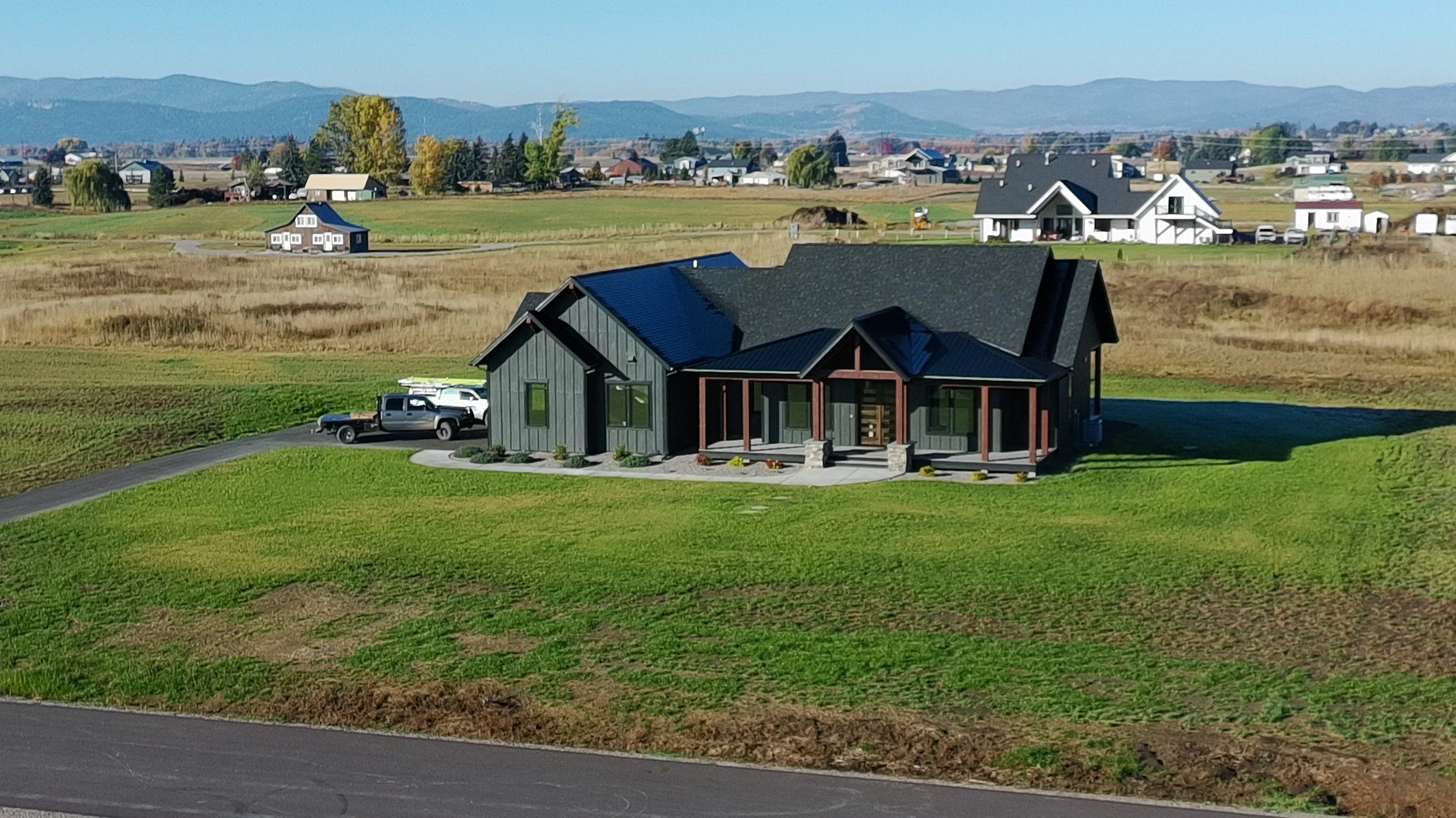 228 Holbrook Dr - SOLD